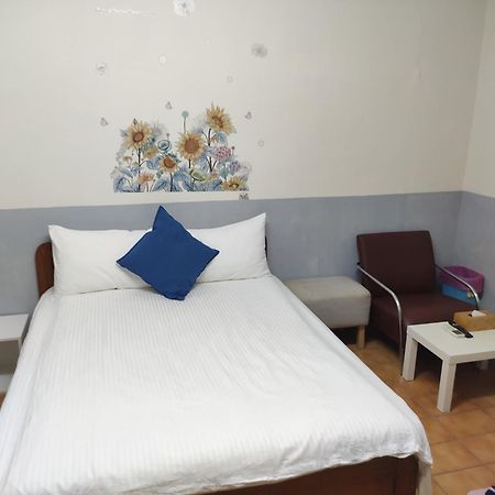 Papa Bear's Guesthouse Taichung Chambre photo