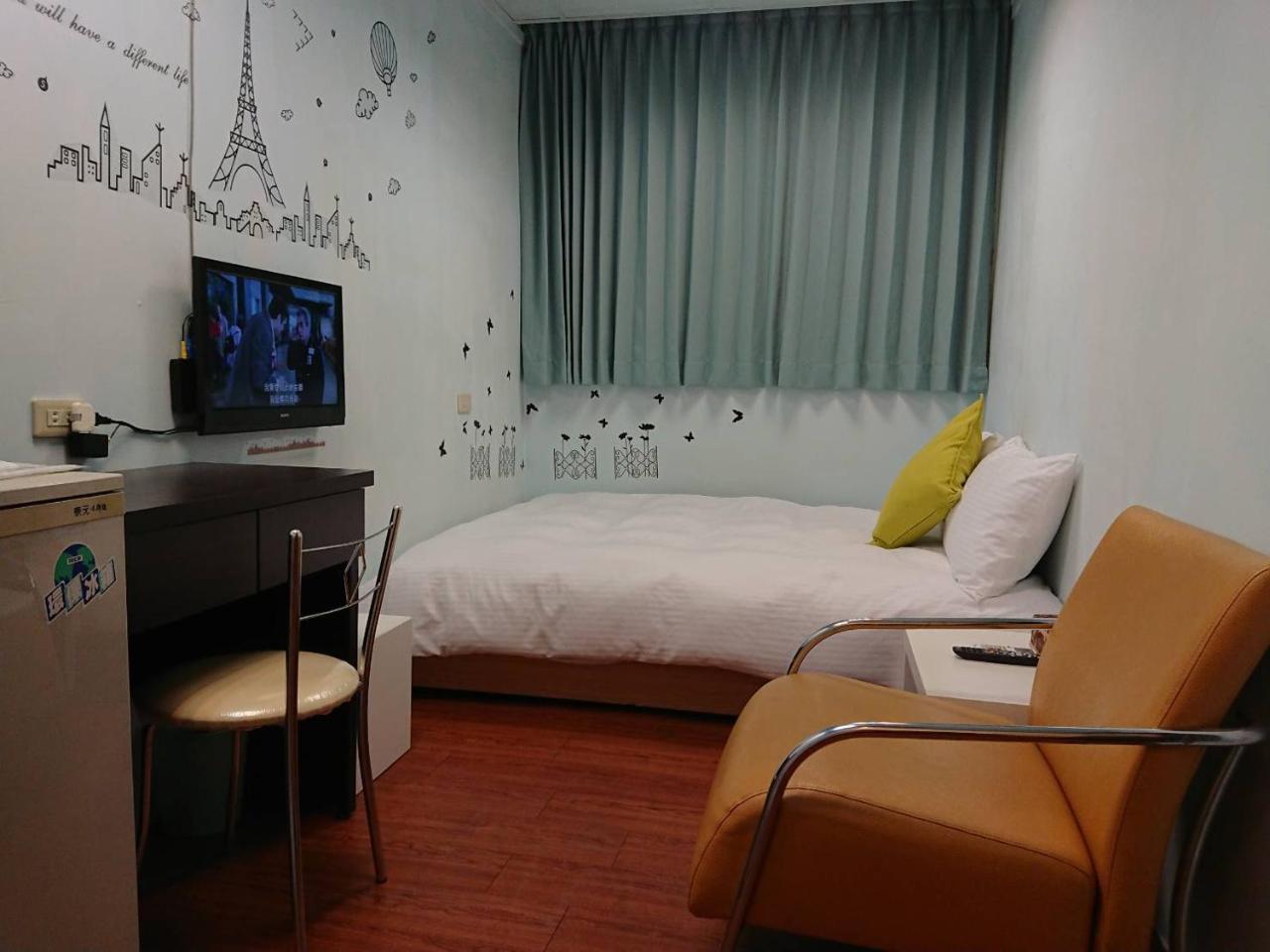 Papa Bear's Guesthouse Taichung Extérieur photo